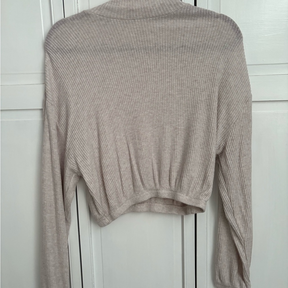 Ribbed Long Sleeve Crop Top